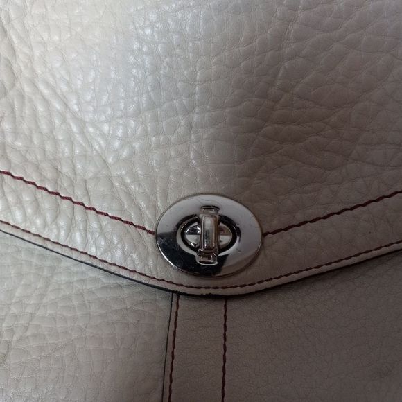 COACH SHOULDER BAG - Picture 2 of 9